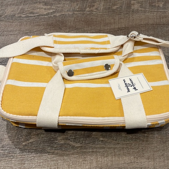 Business & Pleasure Co. Cooler - Picture 5 of 5